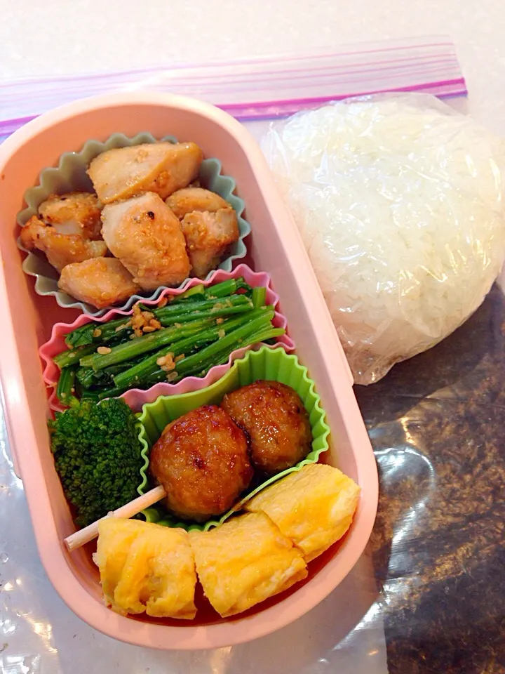 パパの塩昆布おにぎり弁当(๑´ڡ`๑)|ちゃたままさん