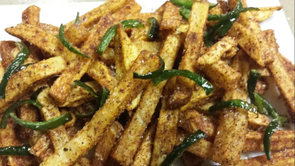 Jalapeño & smoked paprika fries  #frenchfries #potatoes #frenchfries #jalapeno #spicy|Culinary Kissesさん