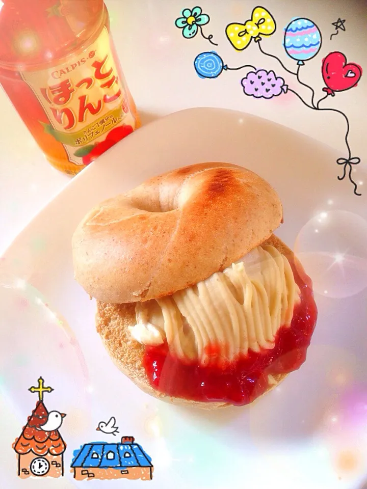 自家製モンブランベーグルサンド✨いちごジャム添え🍓|Makinsさん