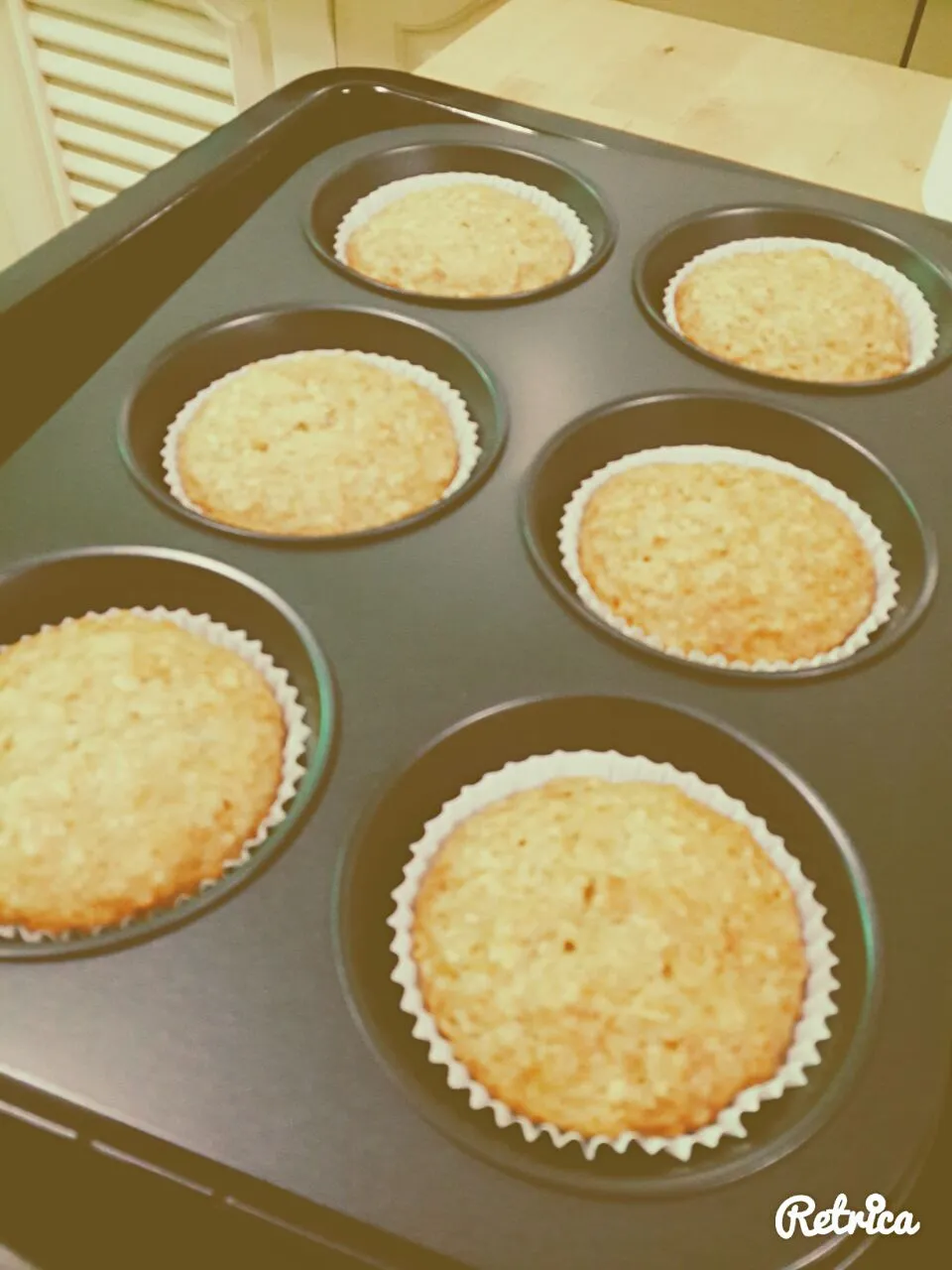 Snapdishの料理写真:Banana Oatmeal Muffin|Littleaber Hanaさん