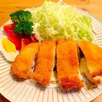 Snapdishの料理写真:しそチーズ豚カツ|toramamさん