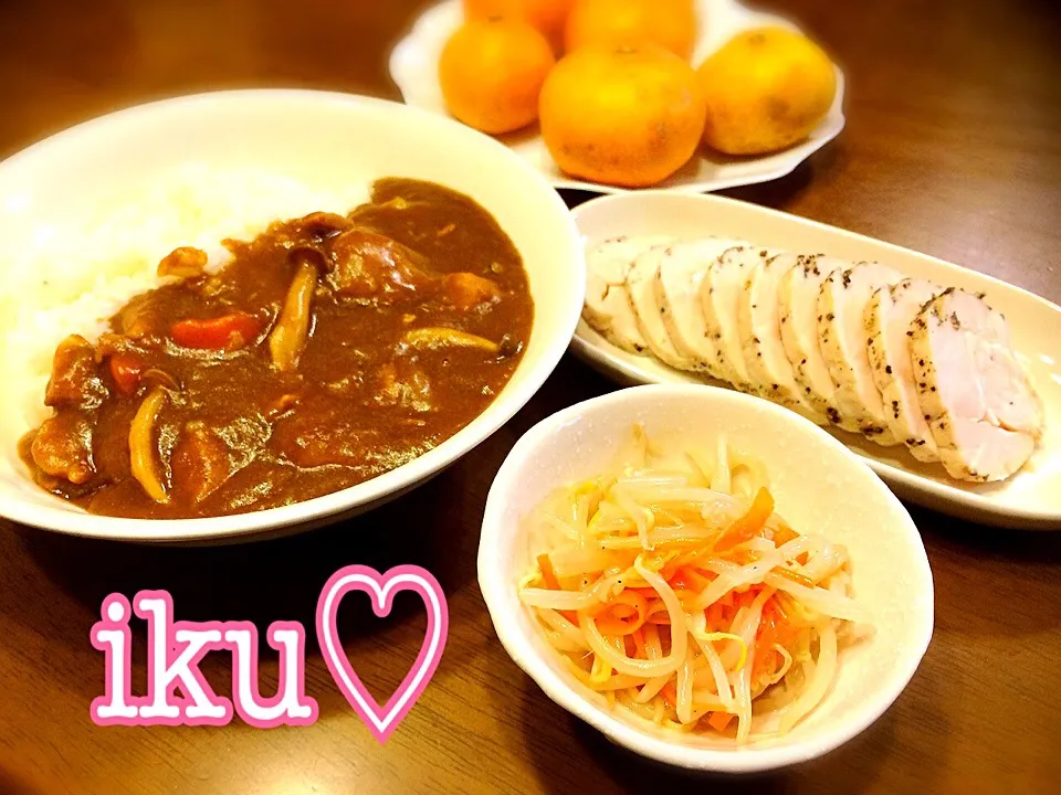 チキンカレー、もやしのナムル、とりはむ、みかん🍊|いく❤️さん