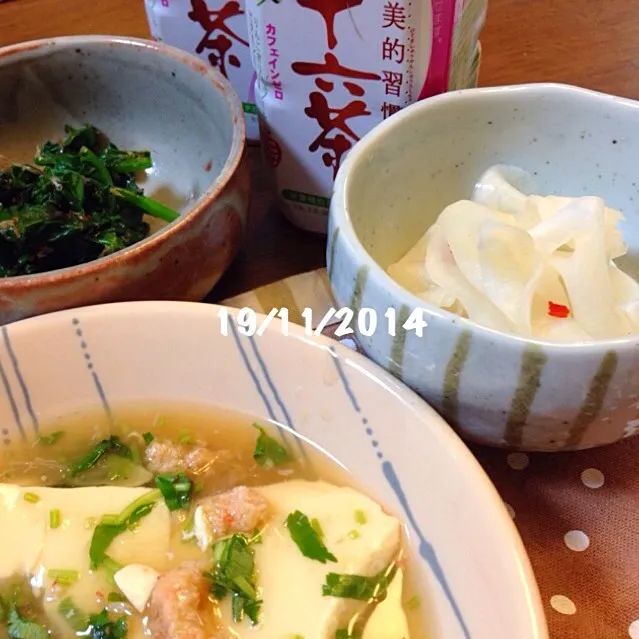 Snapdishの料理写真:小かぶらの千枚漬け&蟹の餡掛け豆腐&ほうれん草の和え物|友さん