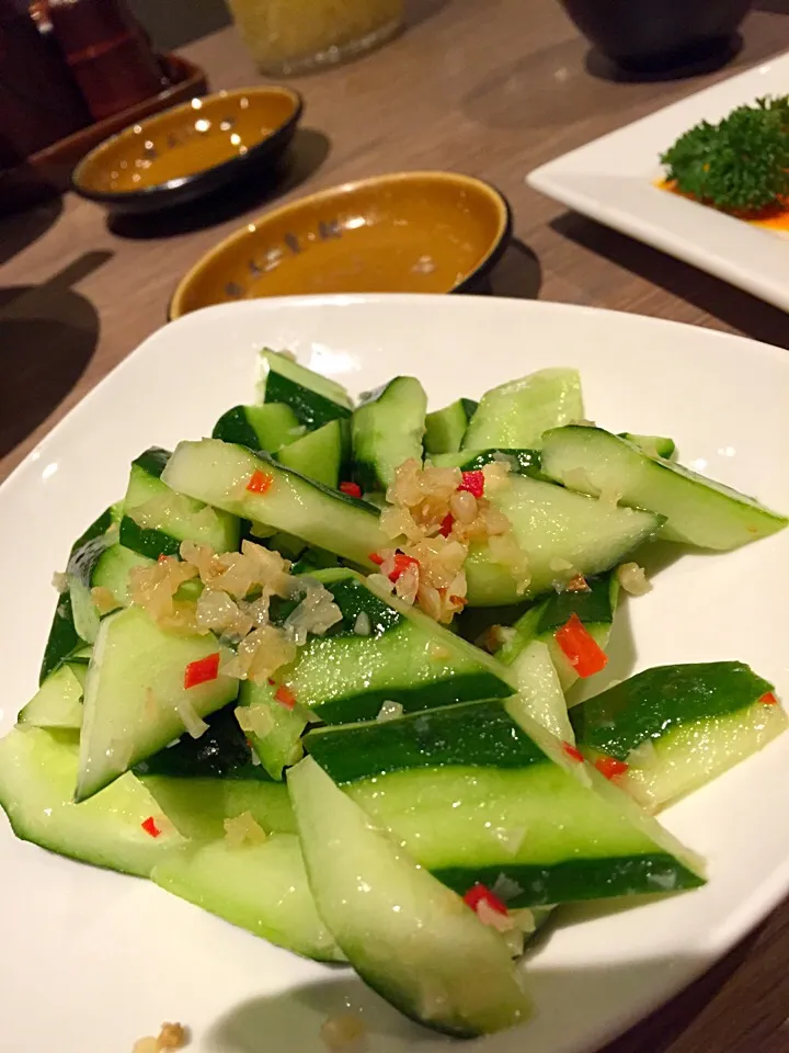 cucumber with minced garlic|hweeyhさん