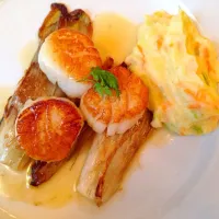 Snapdishの料理写真:Seared scallops|Kate Lさん