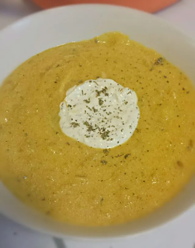 roasted butternut squash soup with sage cream|Brianaさん