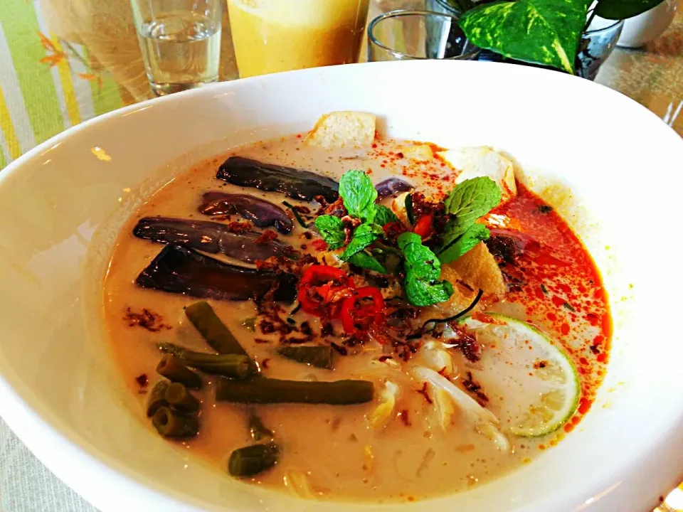 Penang White Curry #organic #healthy #vegan #vegetarian #delicious|Blusherさん