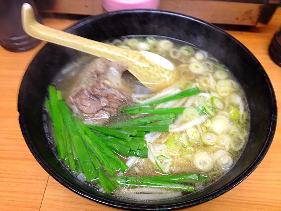 Snapdishの料理写真:テールラーメン|OTISさん