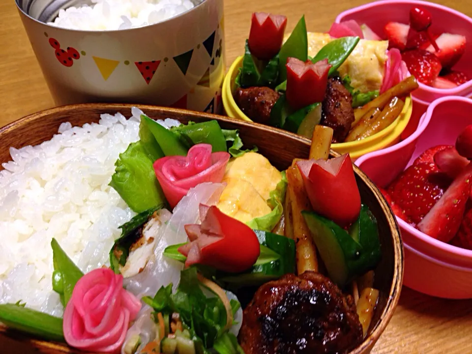 Snapdishの料理写真:11月21日2人弁当🌷🌷🌹🌹|川上千尋さん