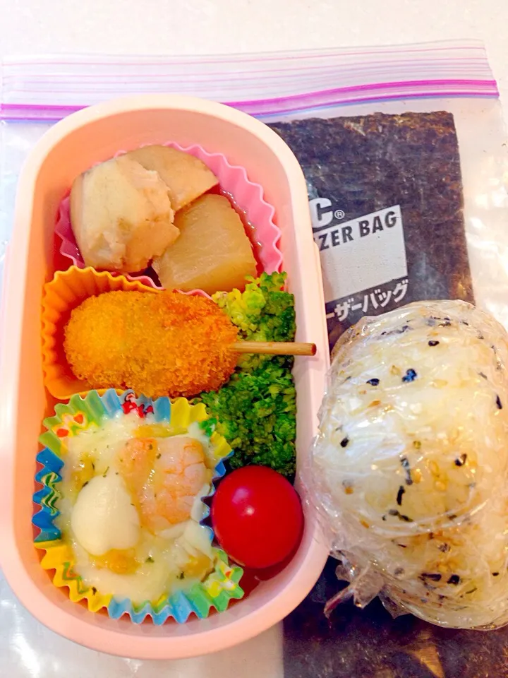 パパのあさりだしふりかけおにぎり弁当(๑´ڡ`๑)|ちゃたままさん