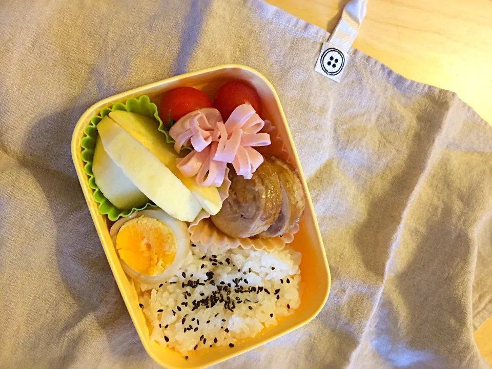 バースデーの次女に…普通のお弁当(^_^*)|yukie@uilanikitchenさん