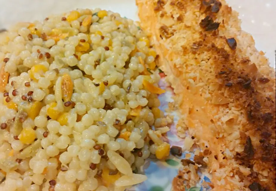 salmon crusted macadamia nuts with exotic grains|Jiraphon Gさん