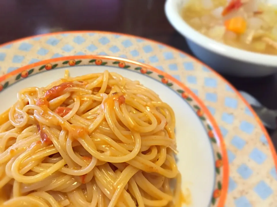 カニクリームパスタと野菜スープ|みかんさん