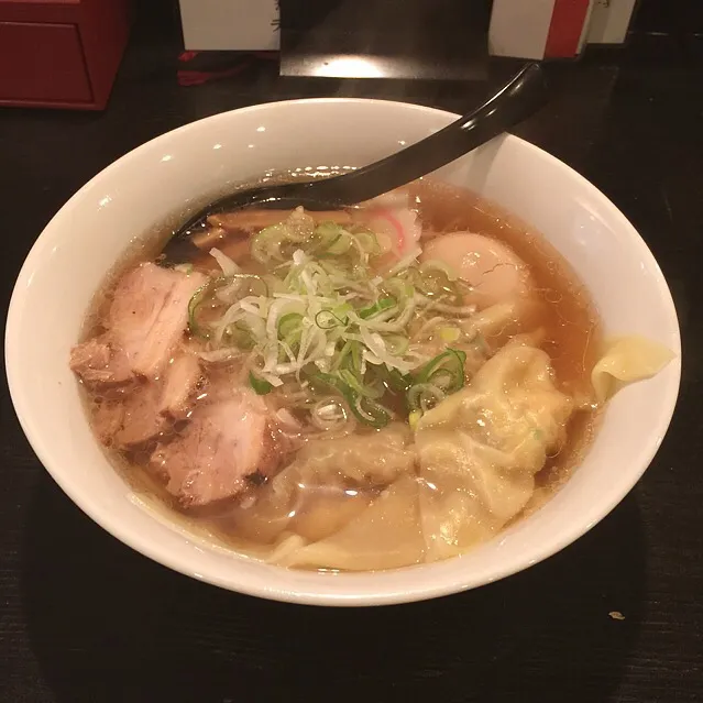 Snapdishの料理写真:ミックスワンタン麺|r1990297さん