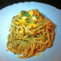 Spaghetti in garlic and oil (Aglio olio) with ground cashew nuts|Elynorさん