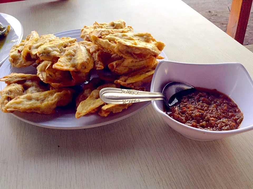 Pisang & Sambel Goreng|Bambang Budiono Tjioさん