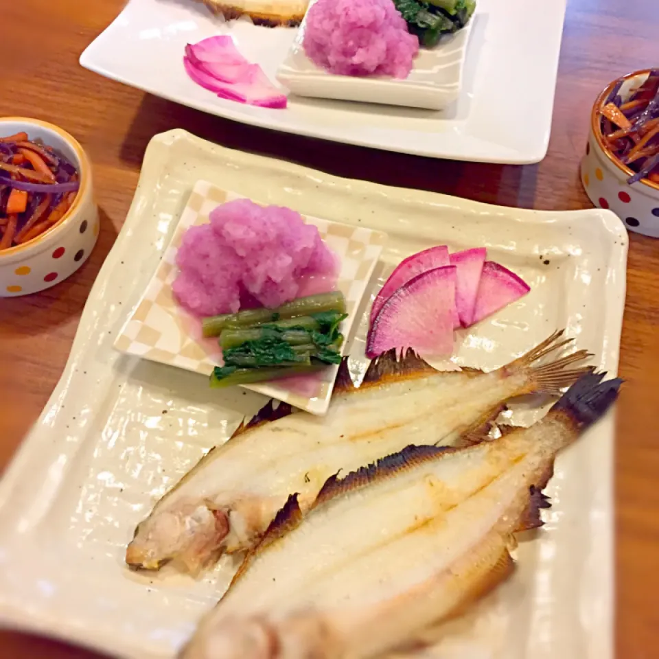 Snapdishの料理写真:焼き魚と紫ダイコンづくし|95さん