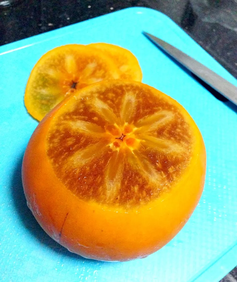 Tottori persimmon. So pretty when sliced this way!|coxiella24さん