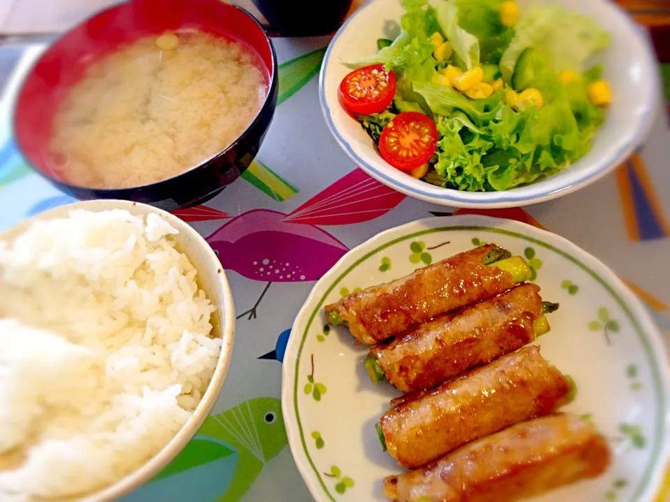 アスパラ豚肉巻き ランチ🍴|チビミミさん