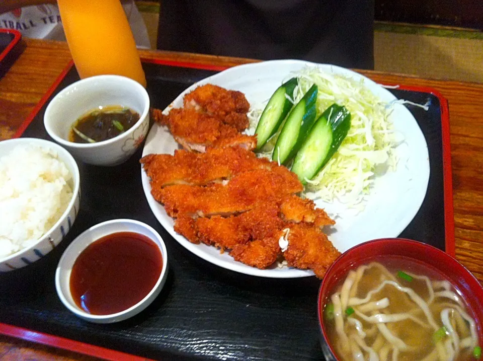 Snapdishの料理写真:チキンカツ定食「与那原家」|TORUさん