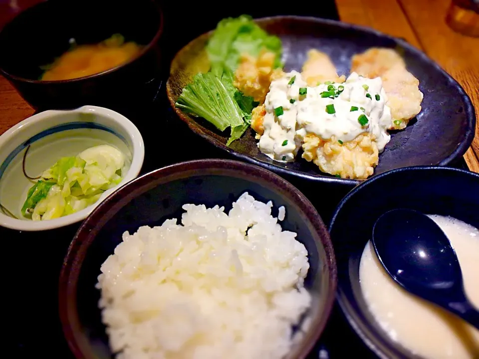 東京駅　鶏南蛮タルタル定食|プロフーモさん