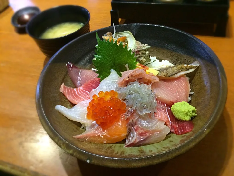 料理長おすすめ海鮮丼|ぐーぐーCobeさん