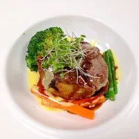 Snapdishの料理写真:Wild mushroom risotto served with prime rib and sautee veggies|Fred Matiasさん