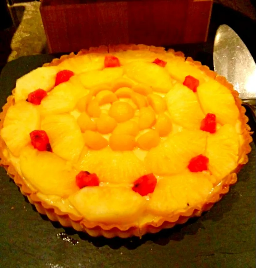 Snapdishの料理写真:Pineapples fruits cake|Mariano Ngさん