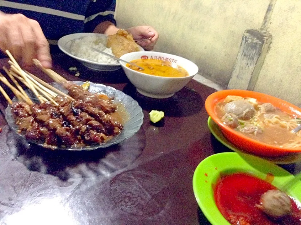 Gule - Sate - Bakso|Bambang Budiono Tjioさん