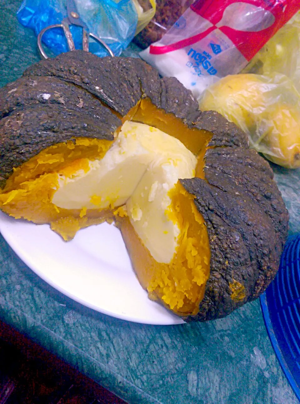 egg custard in pumpkin .... 
#piggy_bake #piggy_bake_by_piggy|sohm ohさん