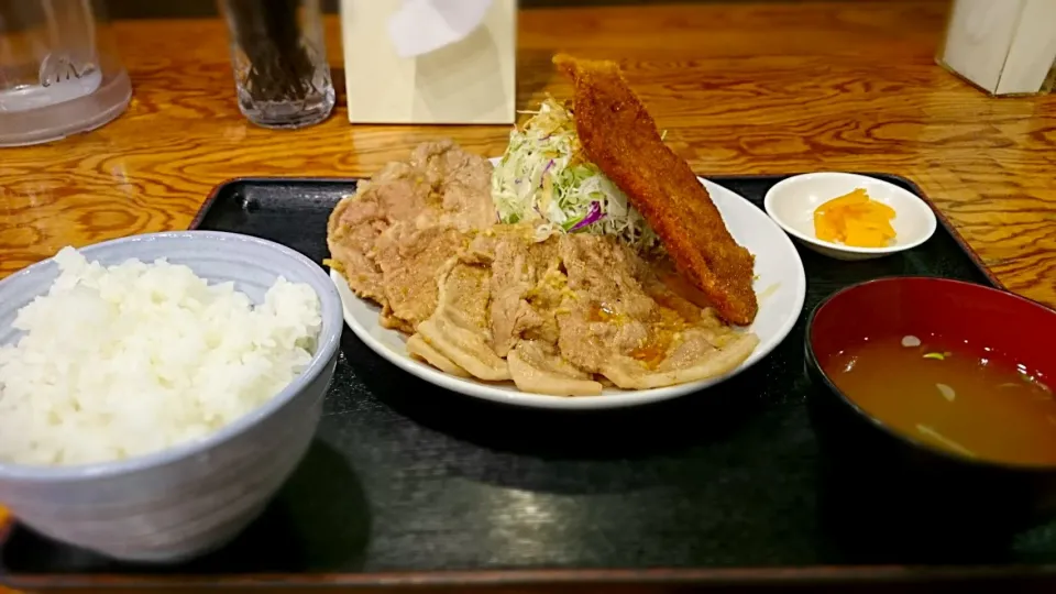 本気のしょうが焼き定食+板かつ|hide☆さん