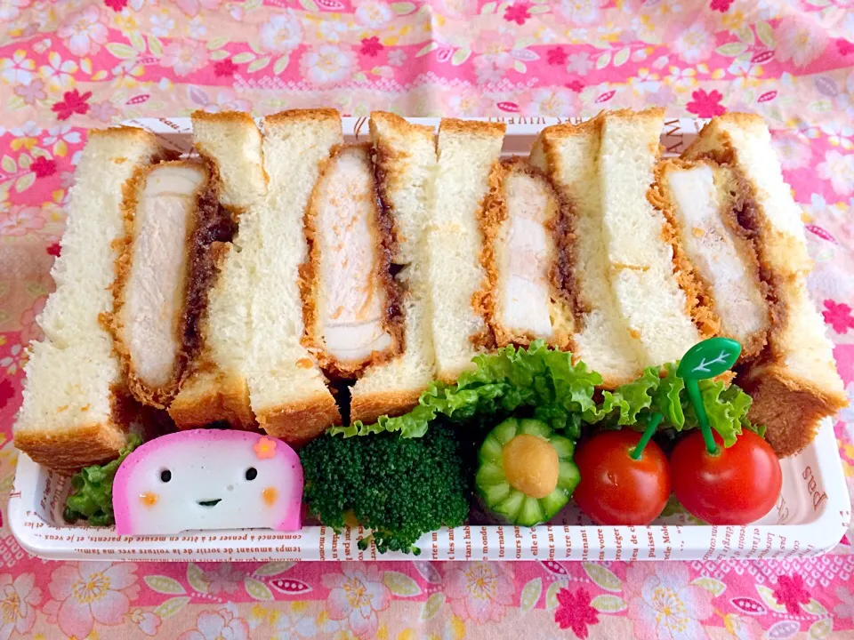 Snapdishの料理写真:今日の息子のお弁当2014/11/23|ミホさん