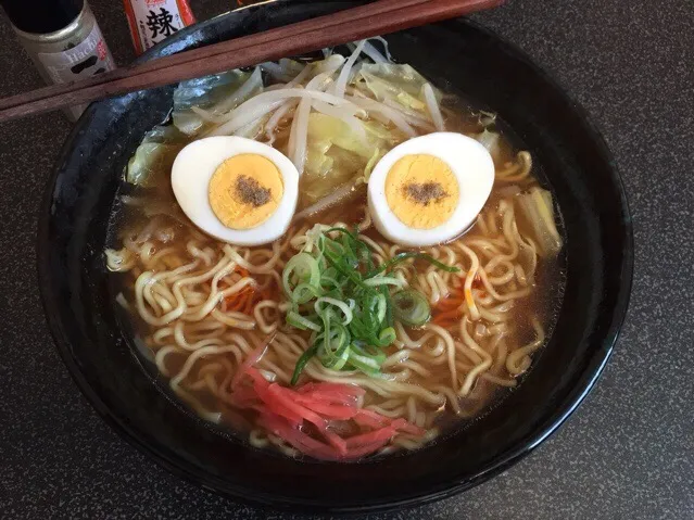 Snapdishの料理写真:マルちゃん正麺、とんこつ醤油味❗️꒰๑•ૅૄ•๑꒱✨|サソリさん