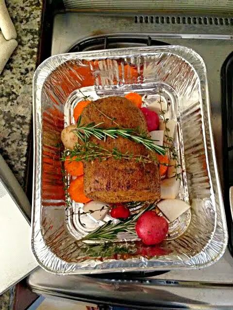 My Mom's Roast Loin Getting Ready for a Slow #FoodHeaven Trip to the Oven #OvenRoasted #Beef #Roast We #Eat #Love #Pray 💓|Alisha GodsglamGirl Matthewsさん