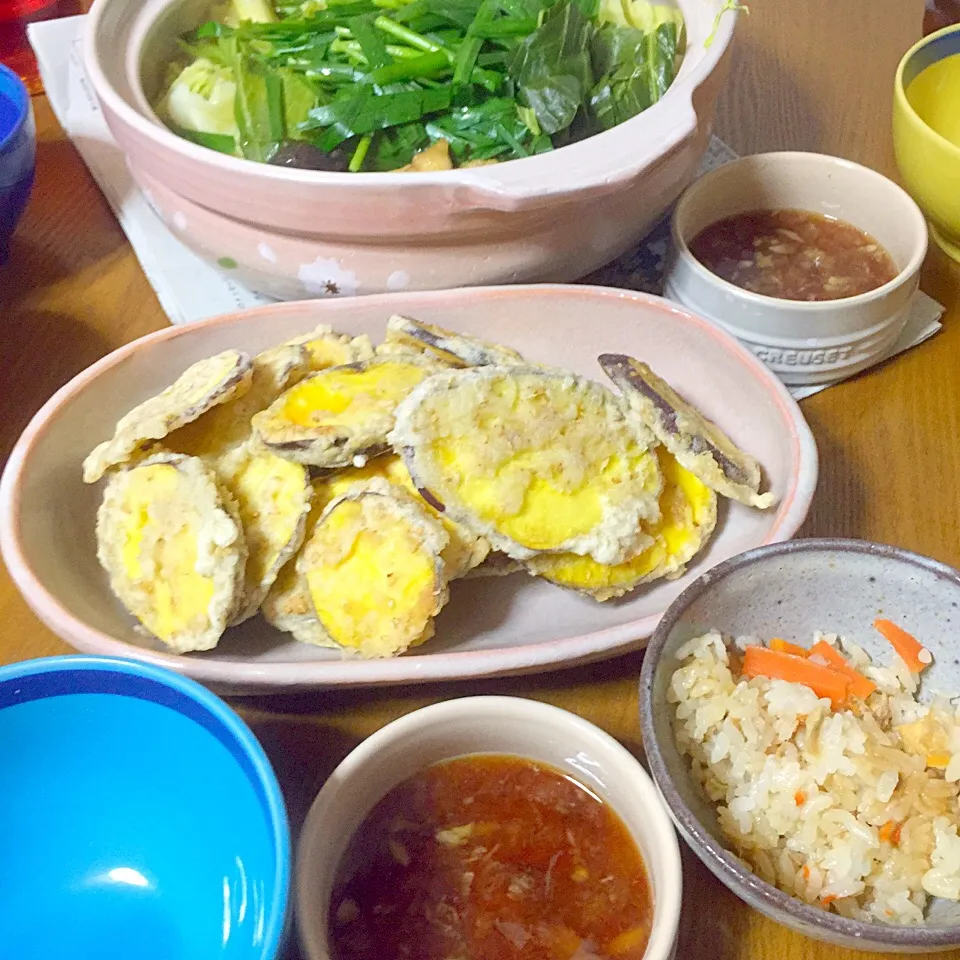 初の生姜もつ鍋♡サツマイモの天ぷら♡シーチキン炊き込みご飯|さくたえさん