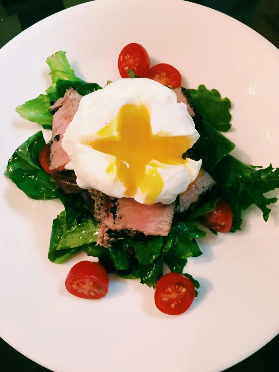 Tuna salad nicoise #Salad #tuna #poached egg|Michael Leさん