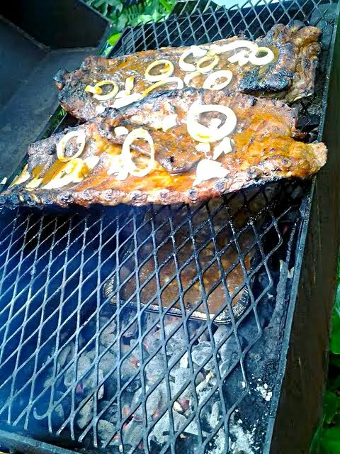 Snapdishの料理写真:🎊🍧🎊My Cousin Grilling Ribs for Tonight's #Birthday Dinner for Me 😋 😋 🎊🎊🎊 #BBQ #Party|Alisha GodsglamGirl Matthewsさん