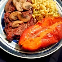 Snapdishの料理写真:#Steak Baked potato and noodle roni|Dee Gladney Mbaさん