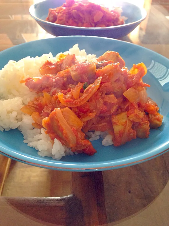 沢山牛蒡があったので、酒蒸しにして玉ねぎとニンニク、ツナでトマトカレー煮込みごはん。|Kumi_loveさん