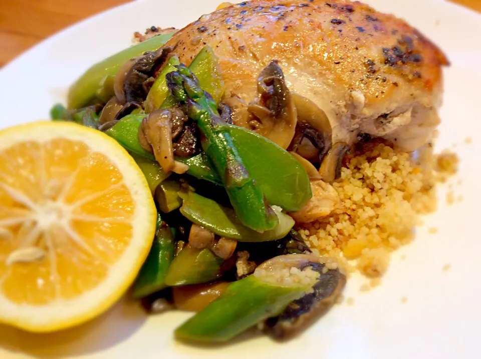 Another take on chicken breast with seasonal veges, over couscous|Nicky Jonesさん