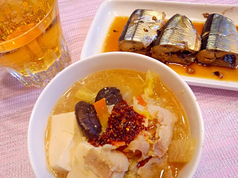 秋刀魚の醤油煮と冷蔵庫の余りもので味噌鍋♡11/24|ちび太さん