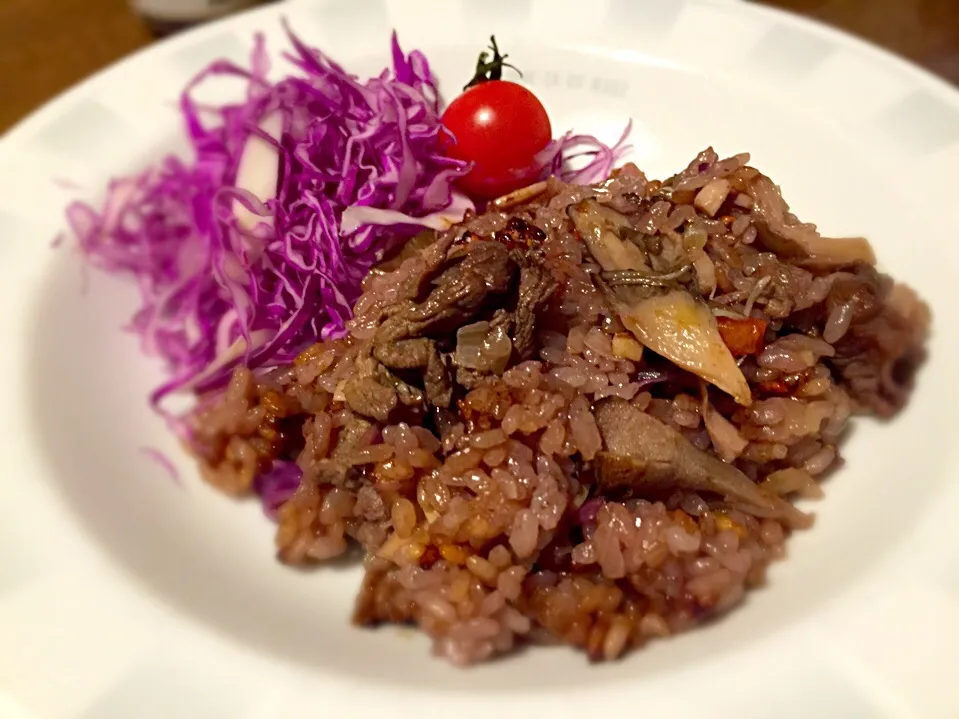 Sho-koさんの料理 炊飯器で簡単❗牛肉とキノコの赤ワインピラフ|Ayaさん