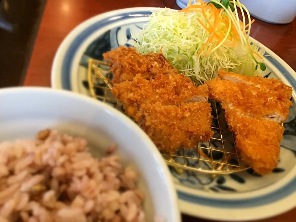 ヒレ・チキンカツ定食|東島 浩之さん