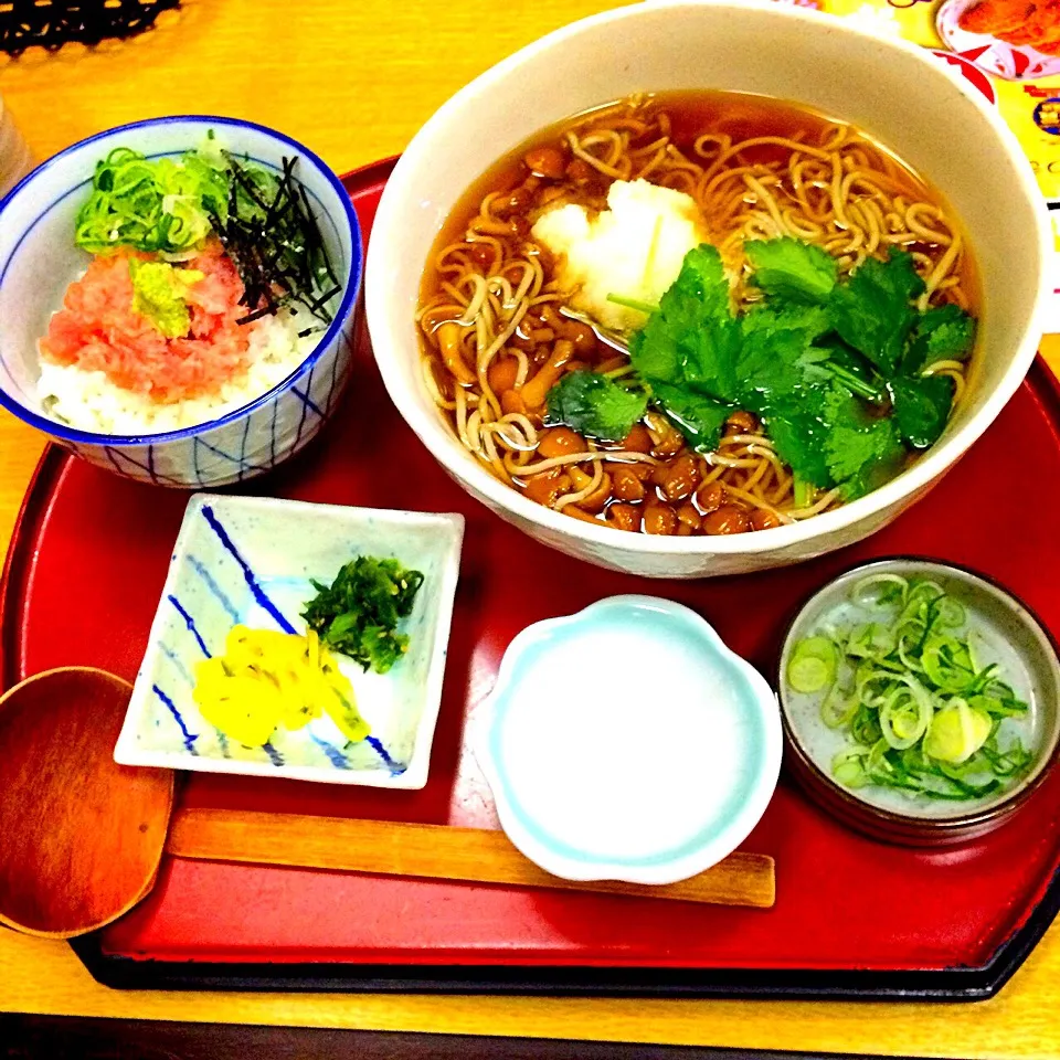 なめこ蕎麦とネギトロ丼|tsurusakiさん