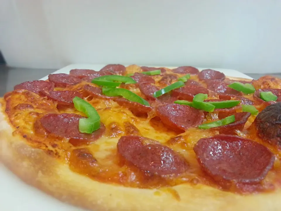 pepperoni pizza|kevin tanさん