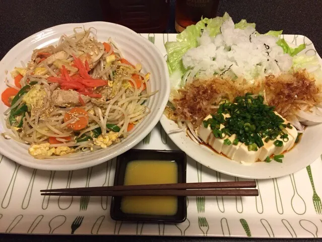 🐔鶏胸肉の親子炒め、👻オバケ、スライス玉ねぎ、レタス、冷奴❗️꒰#'ω`#꒱੭✨|サソリさん