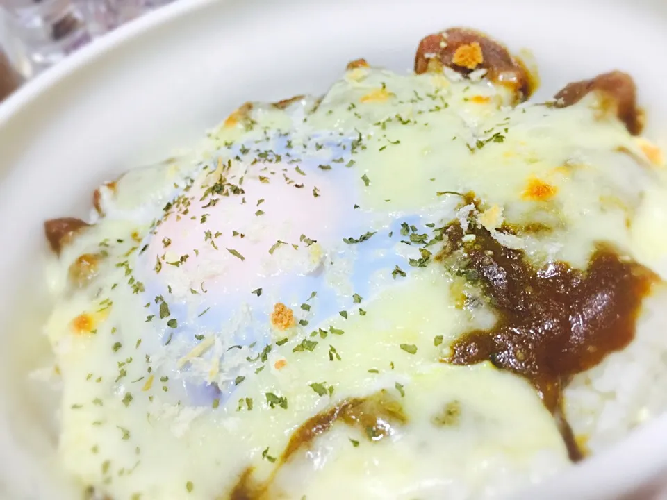 Snapdishの料理写真:【カレーリメイク】焼きカレードリア|やさ彦さん