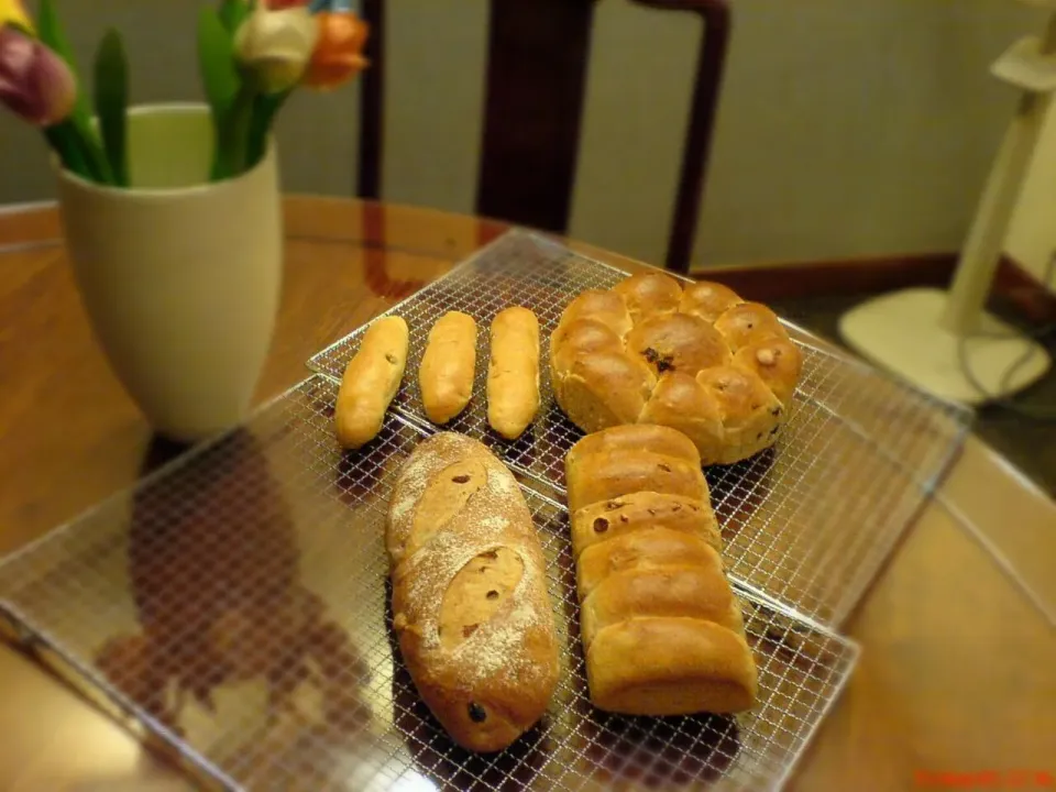 variety of bread|kevin tanさん