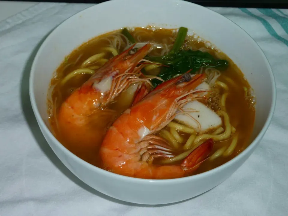 prawn noodles|kevin tanさん