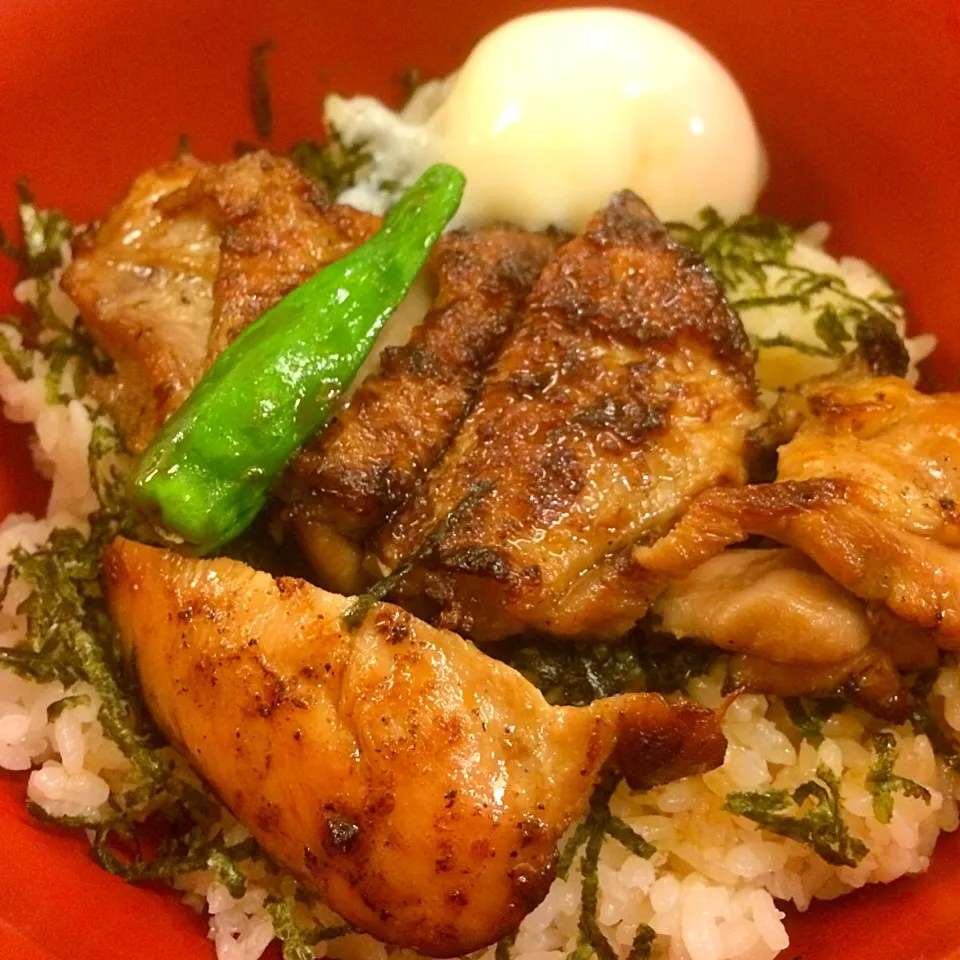 Snapdishの料理写真:鶏の照り焼き丼✨|梅花権現さん